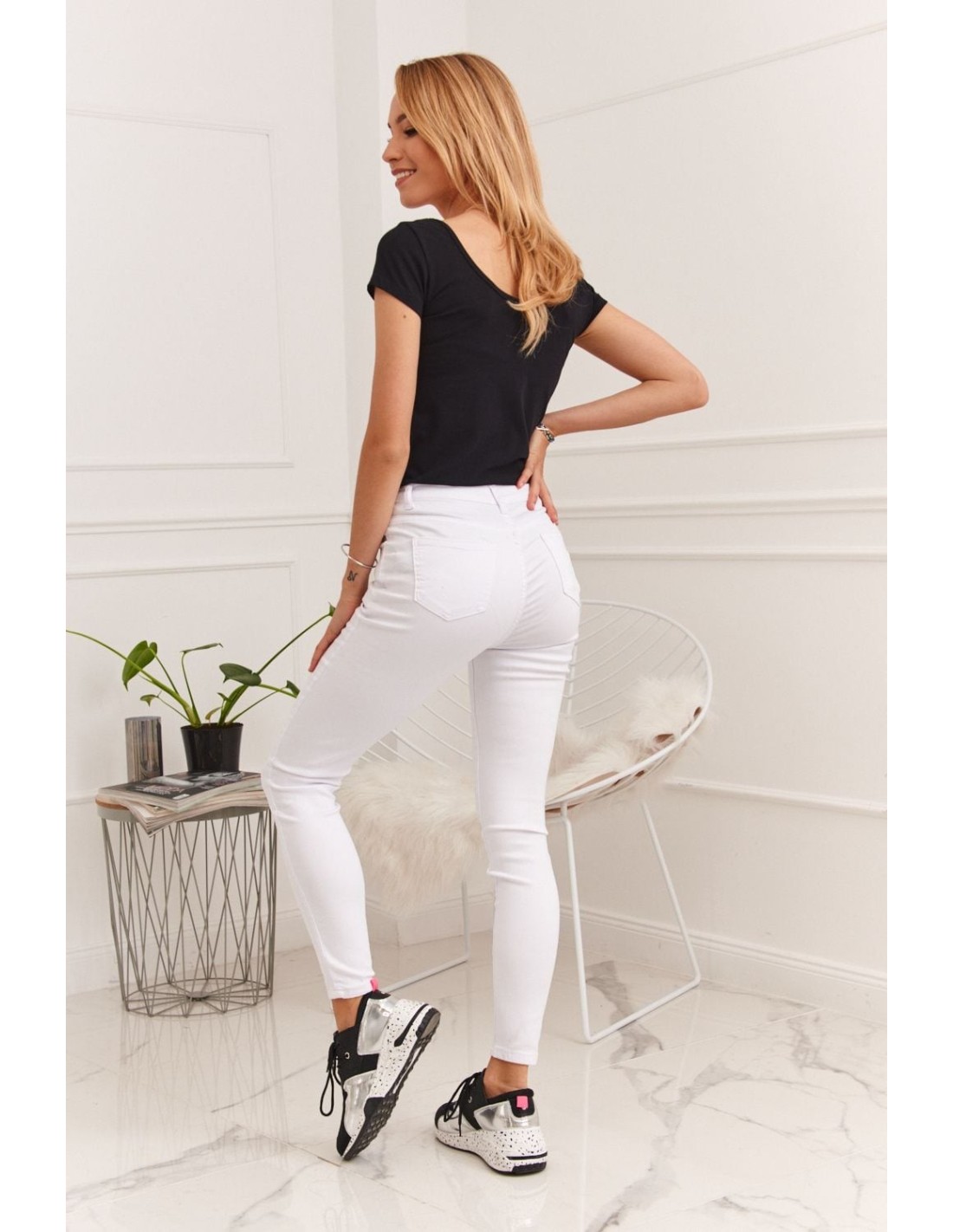 Taillierte weiße Jeanshose 250 – Online-Shop – Boutique